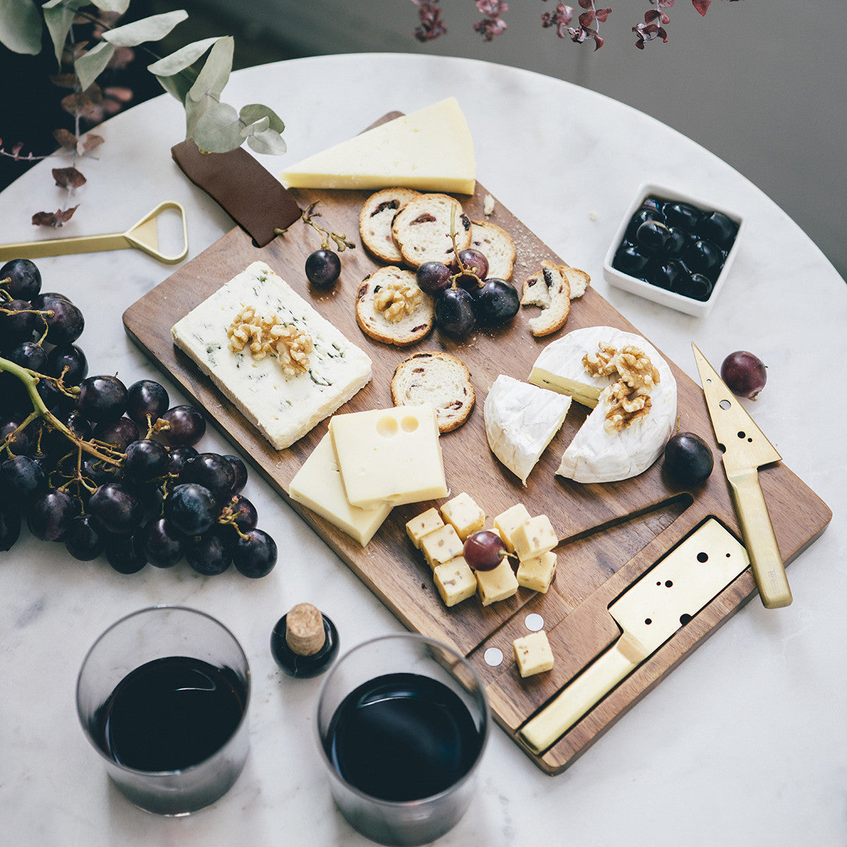 Doiy Cheeseporn Cheese Board