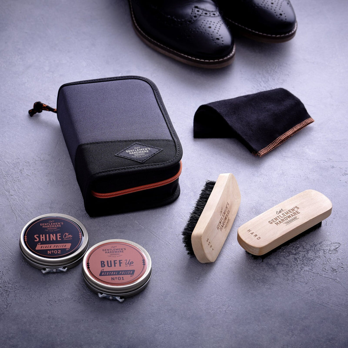 GENTLEMEN'S HARDWARE SHOE SHINE KIT
