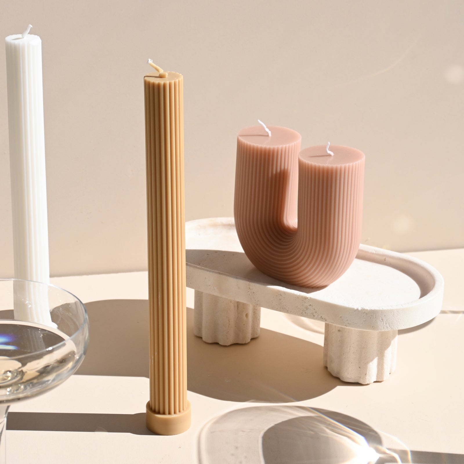 Black Blaze COLUMN TRAY - OVAL / TRAVERTINE