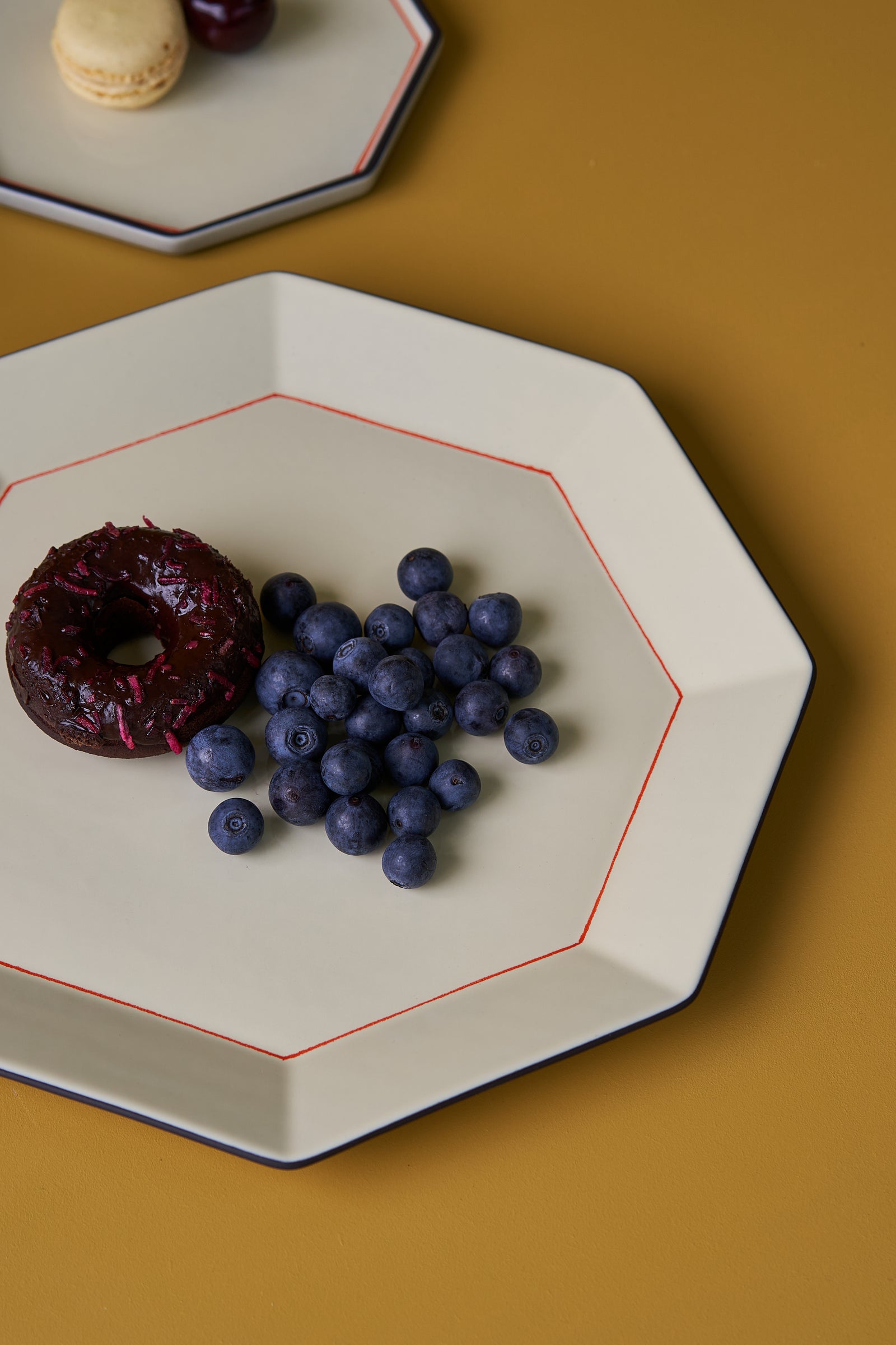 Black Blaze GEM Dinner Plate - Ivory