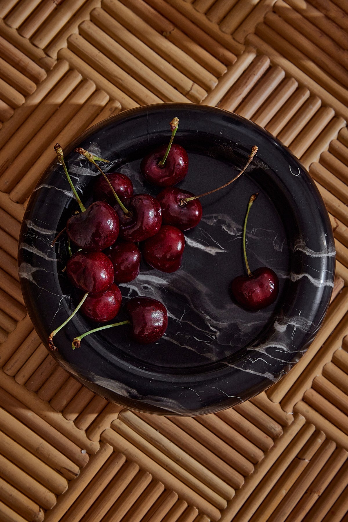Black Blaze Halo Marble Tray - Black Silver