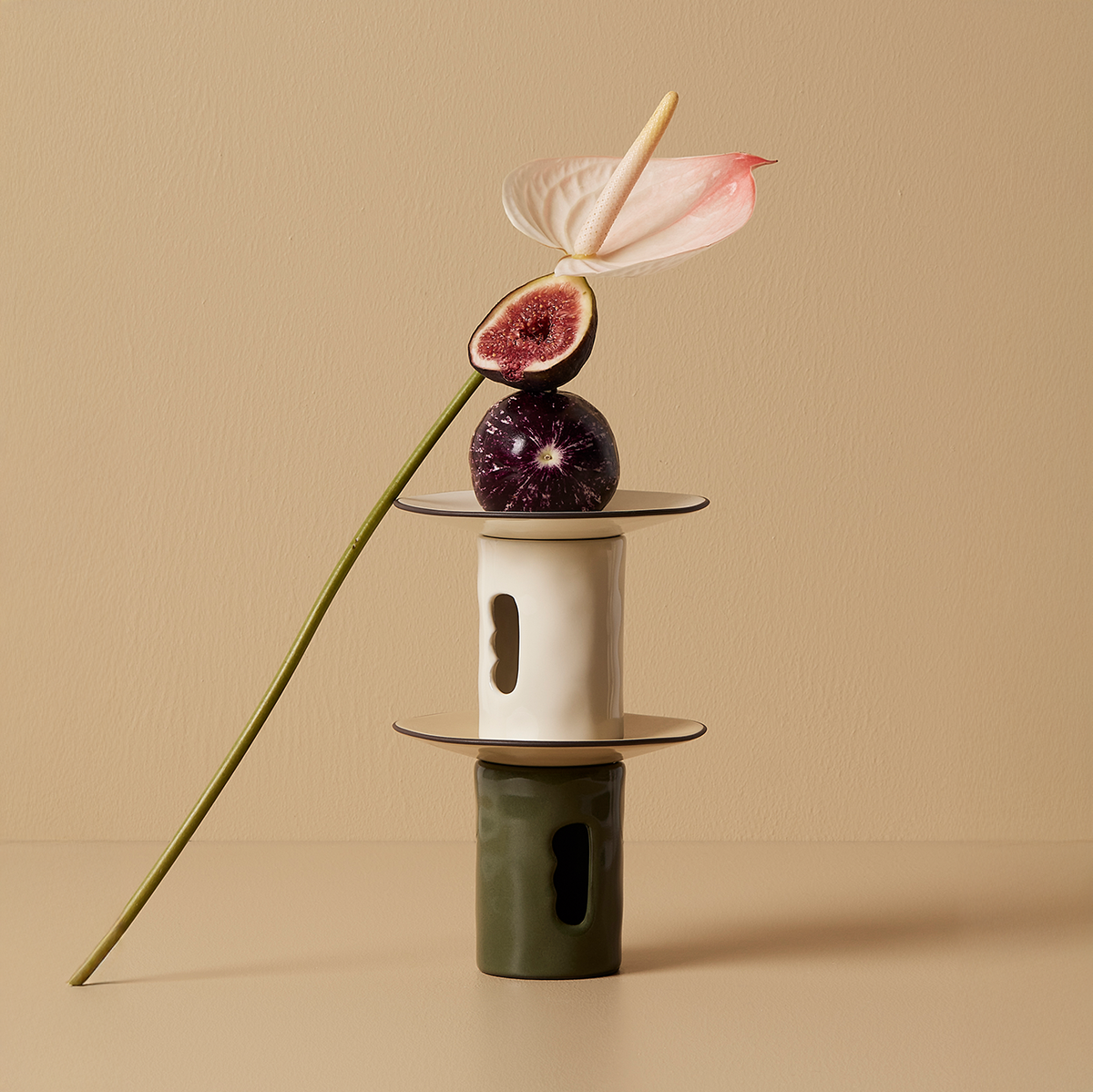 Black Blaze Lumiere Oil Burner - Ivory