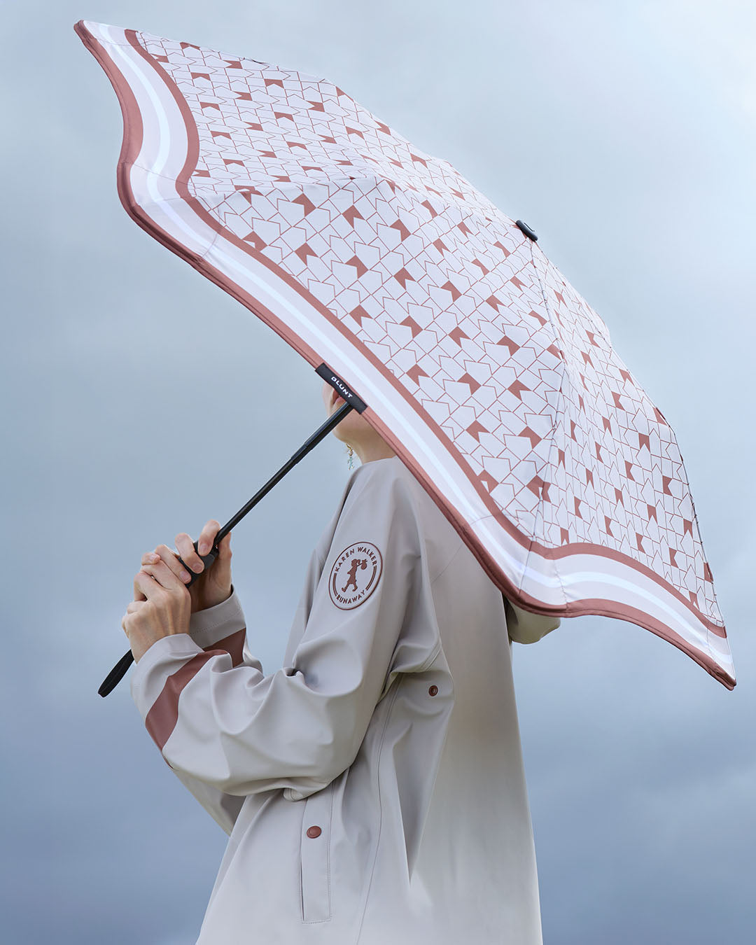 Blunt Metro Umbrella Limited Edition - Karen Walker Ecru/Chestnut